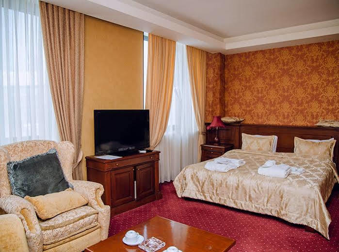 Caspian Ulduz Hotel Baku Exterior foto